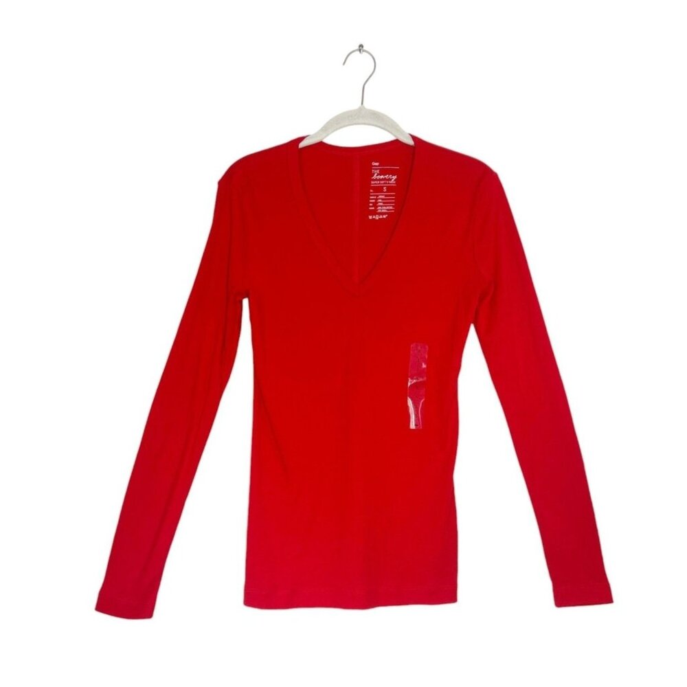 Gap Women's Super Soft V-Neck Long Sleeve Top in Holly Berry - Sz S - NWT
